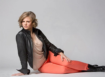 Nicole Dooper, model, blonde, heels, woman HD wallpaper