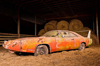 Man finds $180K Dodge Charger Daytona rusting away in barn, Mopar, Rare, Barn, Classic HD wallpaper