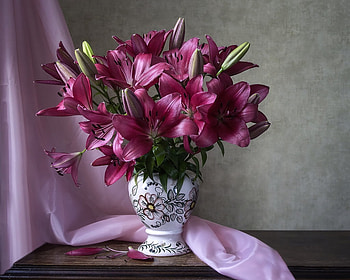 Lilies, Flowers, Buds, Vase HD wallpaper
