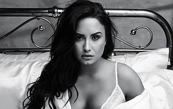 Demi Lovato Monochrome , demi-lovato, music, celebrities, girls, monochrome, black-and-white HD wallpaper