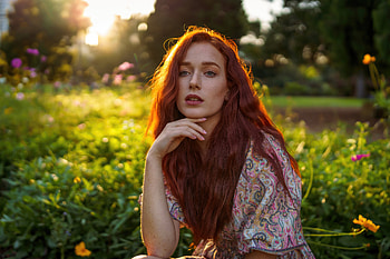 Girl Sitting In Garden Sunlight On Face, girls, model HD wallpaper