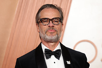 Peter Straughan at the Oscars | Ultra, Academy Awards (Oscars) HD wallpaper
