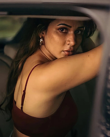 Lavanya tripathi, automotive lighting, eye HD phone wallpaper
