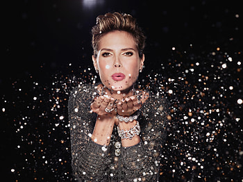 The Beautiful Heidi, popular, model, very sexy, pretty HD wallpaper