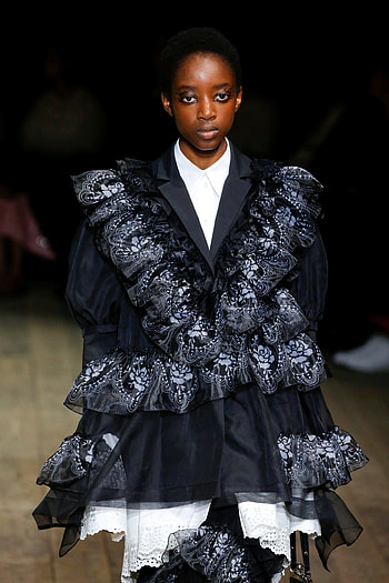 Simone Rocha, London Fashion Week, Irish actors, Fashion showcase HD phone wallpaper