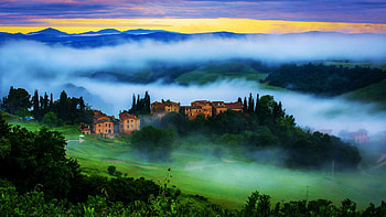 Sunrise at Tuscany, fog, morning, colors, clouds, landscape, italy, sky, Vergelle, houses HD wallpaper