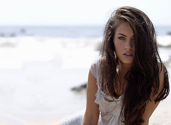 Megan Fox on the beach HD wallpaper
