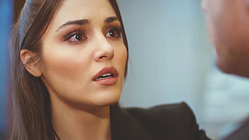 Hande Ercel, truth about break up, rumors HD wallpaper