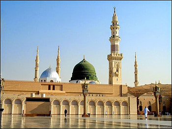 Madina Munawara Roza E Rasool Masjid Nabawi - Beautiful Masjid Nabawi is amazing for d. Masjid, Medina mosque, Islamic HD wallpaper