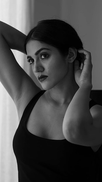 Simran chaudhary, telugu actress HD phone wallpaper