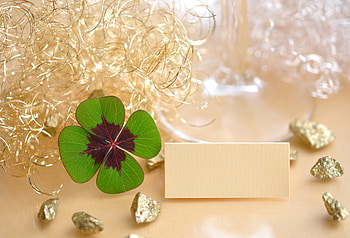 Gold, Shine, Miscellanea, Miscellaneous, Brilliance, Nameplate, Plate, Chip, Clover, Silver, Shavings, Ore HD wallpaper