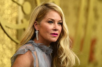 Christina Applegate movies, Birtay message, 50th birtay, MS diagnosis HD wallpaper