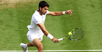 Carlos Alcaraz Wimbledon 2023 Action Shot - Tennis, Carlos Alcaraz, Wimbledon 2023, tennis, Sports HD wallpaper
