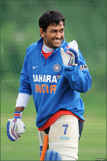 MS Dhoni & (). Dhoni , Ms, MSD HD phone wallpaper