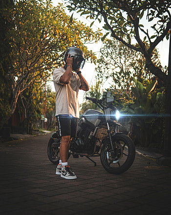 Motorcycles, Motorcyclist, Grey, Helmet, Motorcycle, Bike HD phone wallpaper