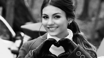 Much love , smile, hands, lips, girl, hair HD wallpaper