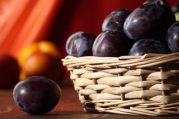Food, Close-Up, Basket, Plums HD wallpaper