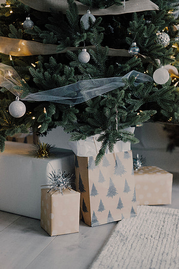 Holidays, New Year, Decorations, Christmas, Christmas Tree, Presents, Gifts, Boxes HD phone wallpaper