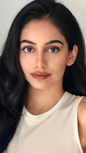Banita Sindhu, Bollywood Heroine HD phone wallpaper