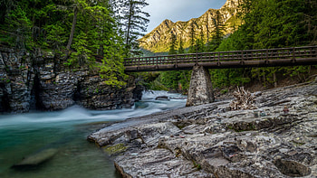 McDonald Creek, Glacier NP, Montana, rocks, water, bridge, trees, mountains, usa HD wallpaper