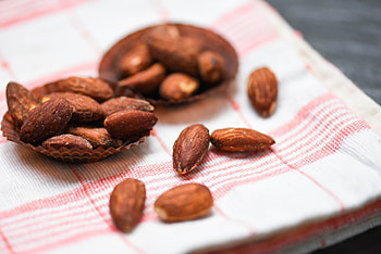 Tamari almonds benefits, Blend of bites, Almonds, Health benefits HD wallpaper