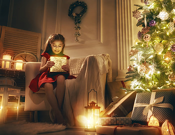 Christmas gift, room, craciun, girl, gift, copil, tree, little, christmas, child HD wallpaper