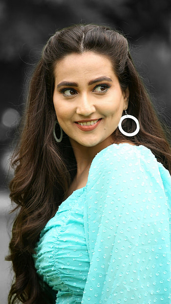 Manjusha, telugu actress, anchor HD phone wallpaper