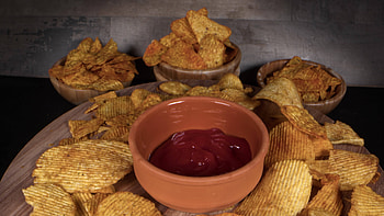 Yummy potato chips, Crispy and flavorful, Stock video footage, Snack time delight HD wallpaper