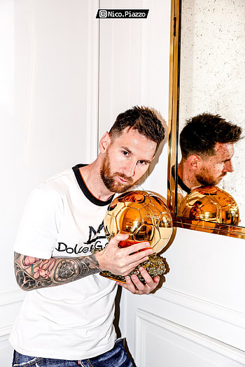 MESSI GOLDEN, nicopiazzo, wallpapper, argentina, lionel, psg, adidas, football, balon de oro, football HD phone wallpaper