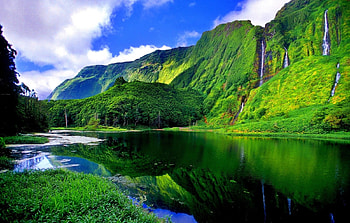 Spring Reflection, The Azores, island, waterfalls, beautiful, lake, springtime, green, Portugal, clouds, cliff, forest HD wallpaper