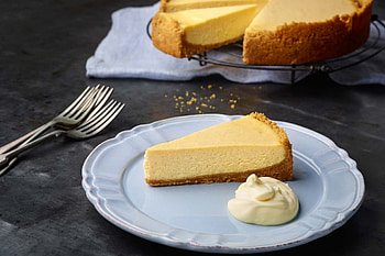 Classic nice cheesecake, Baked with love, Irresistibly creamy, Arnott's delight HD wallpaper