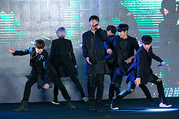Infinite Band, Vocalist L, Departure news, K-pop band HD wallpaper