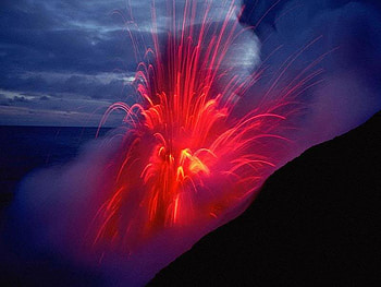 Erupting Volcano, volcano, hot, sky, erupting HD wallpaper