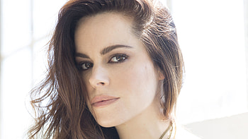 Emily Hampshire, emily-hampshire, girls, celebrities HD wallpaper