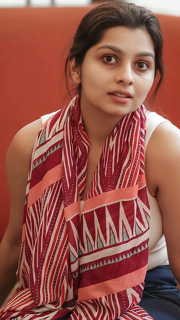 Niranjana Anoop, mallu actress, cute HD phone wallpaper