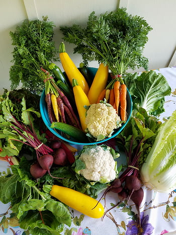 Vibrant assortment of fresh vegetables in a bowl, perfect for healthy meals. HD phone wallpaper