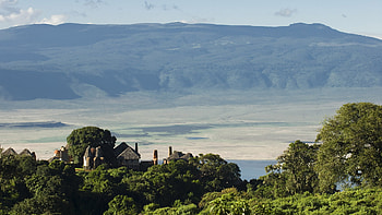 Ngorongoro Crater Lodge, Ngorongoro Crater, Tanzania HD wallpaper