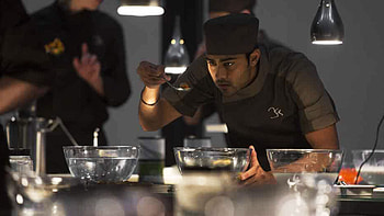 Chef movies, Amazon Prime Video, Netflix, YouTube, Foodie entertainment HD wallpaper