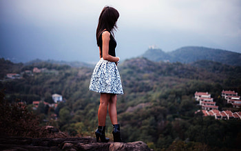 Beautiful Woman, Models, Woman, Lonely, Mountains, People, Female, Beautiful, Houses, Clouds, Sky HD wallpaper