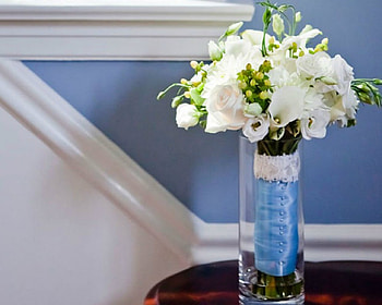 Bouquet, white, flowers, petals HD wallpaper
