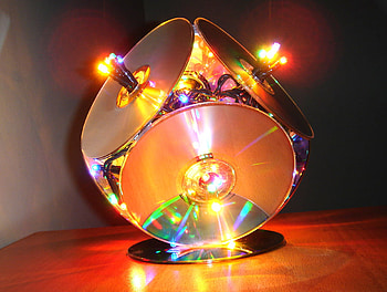 Christmas CD-lamp, recycle, disc, lamp, home made, compact, gift, abstract, light, cd, yellow, christmas, red, regal HD wallpaper