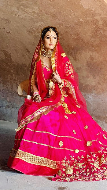 Hina Khan, Bollywood Heroine HD phone wallpaper