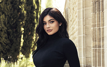 Supermodel, Kylie Jenner, black t-shirt, celebrity HD wallpaper