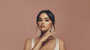 Selena Gomez Rare Beauty 2023, selena-gomez, music, celebrities, girls HD wallpaper
