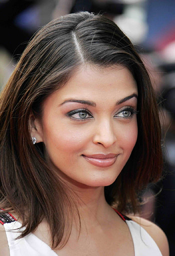Aishwarya Rai, Movies, , Glamorous persona HD phone wallpaper