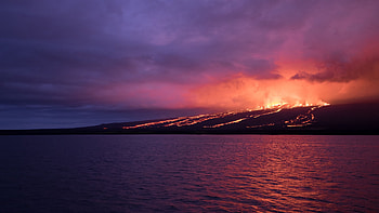 Ocean, Island, Volcano, Fire, Lava, Night, Purple, Sky, Dark, Background, Flame Dark Background HD wallpaper