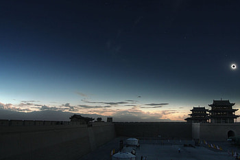 Great Wall Eclipse, eclipse, venus, great wall, saturn, mercury, mars, regulus HD wallpaper