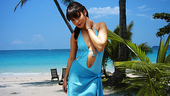 vanessa hudgens, vanessa, hudgens, tree, beach HD wallpaper