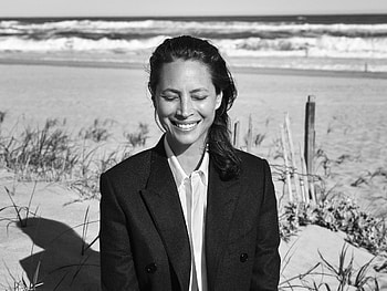 BW, beautiful, Christy Turlington, smile HD wallpaper