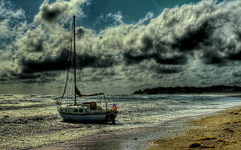 Sailing, boat, sand, colors, peaceful, beauty, beach, sailboats, waves, reflection, boats, ocean, sea, beautiful, sailboat, flag, summer, view, clouds, nature, sky, lovely, splendor HD wallpaper